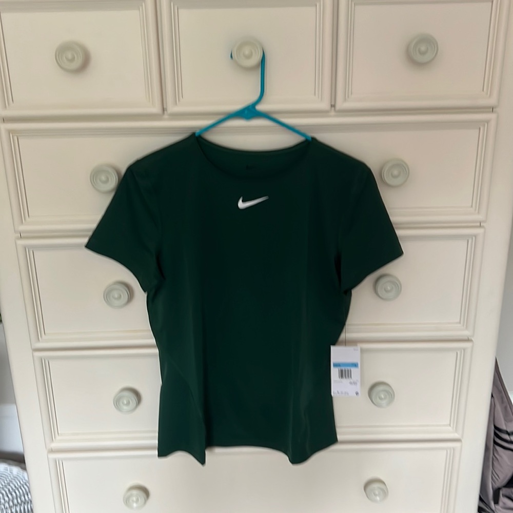 Brand new Nike tee